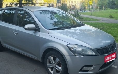 KIA cee'd I рестайлинг, 2010 год, 410 000 рублей, 3 фотография