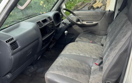 Mazda Bongo IV, 2003 год, 340 000 рублей, 6 фотография