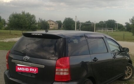 Toyota Wish II, 2003 год, 670 000 рублей, 2 фотография