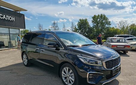 KIA Carnival III, 2018 год, 2 699 000 рублей, 3 фотография