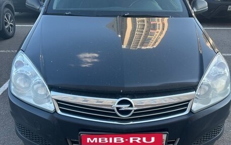 Opel Astra H, 2011 год, 590 000 рублей, 1 фотография