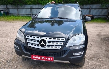 Mercedes-Benz M-Класс, 2010 год, 935 000 рублей, 1 фотография
