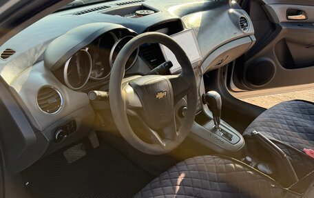 Chevrolet Cruze II, 2012 год, 650 000 рублей, 3 фотография