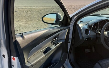 Chevrolet Cruze II, 2012 год, 650 000 рублей, 4 фотография