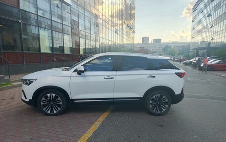 FAW Bestune T77, 2023 год, 1 540 000 рублей, 8 фотография
