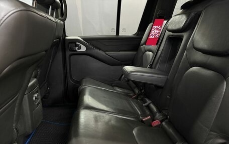 Nissan Pathfinder, 2007 год, 899 900 рублей, 12 фотография