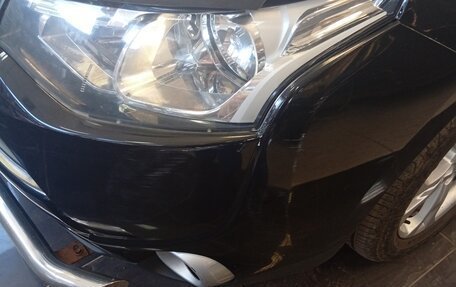 Mitsubishi Outlander III рестайлинг 3, 2013 год, 1 300 000 рублей, 8 фотография