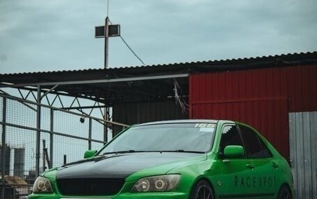Toyota Altezza, 2000 год, 950 000 рублей, 2 фотография