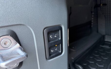 Land Rover Defender II, 2020 год, 6 750 000 рублей, 30 фотография