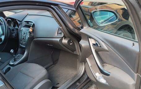 Opel Astra J, 2013 год, 680 000 рублей, 9 фотография