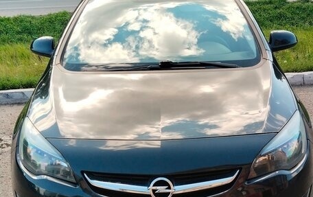 Opel Astra J, 2013 год, 680 000 рублей, 2 фотография