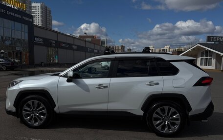 Toyota RAV4, 2020 год, 3 950 000 рублей, 4 фотография