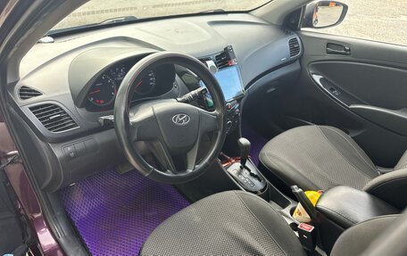 Hyundai Solaris II рестайлинг, 2012 год, 520 000 рублей, 13 фотография