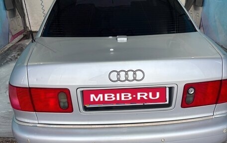 Audi A8, 2001 год, 650 000 рублей, 1 фотография
