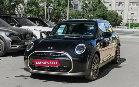 MINI Hatch, 2024 год, 4 200 000 рублей, 2 фотография