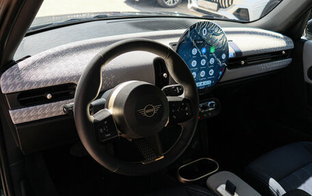 MINI Hatch, 2024 год, 4 200 000 рублей, 13 фотография