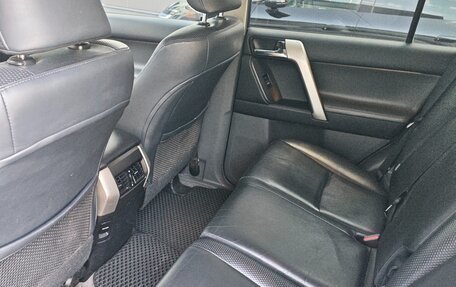 Toyota Land Cruiser Prado 150 рестайлинг 2, 2011 год, 3 320 000 рублей, 12 фотография