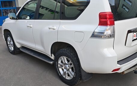 Toyota Land Cruiser Prado 150 рестайлинг 2, 2011 год, 3 320 000 рублей, 4 фотография