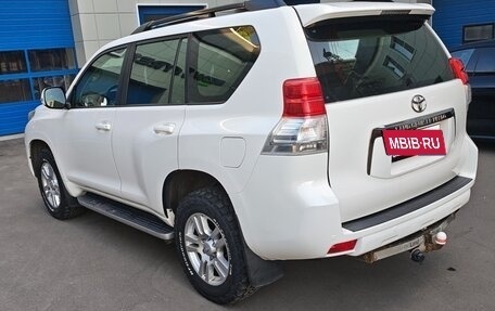 Toyota Land Cruiser Prado 150 рестайлинг 2, 2011 год, 3 320 000 рублей, 5 фотография