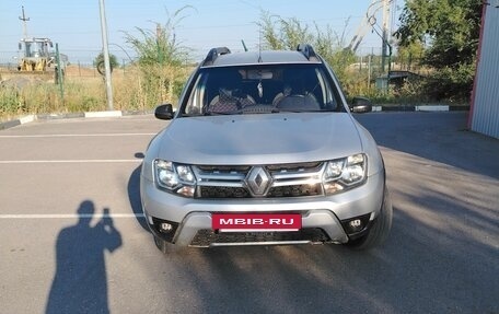 Renault Duster I рестайлинг, 2015 год, 925 000 рублей, 2 фотография