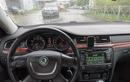 Skoda Superb III рестайлинг, 2012 год, 1 000 000 рублей, 14 фотография