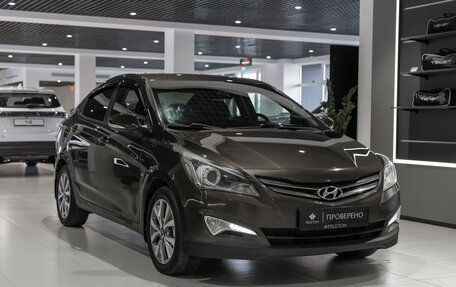Hyundai Solaris II рестайлинг, 2015 год, 875 000 рублей, 2 фотография