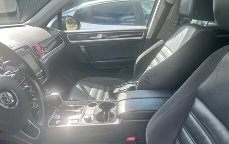 Volkswagen Touareg III, 2012 год, 1 200 000 рублей, 2 фотография