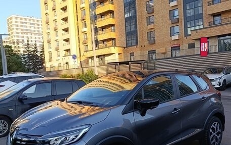 Renault Kaptur I рестайлинг, 2021 год, 1 750 000 рублей, 2 фотография