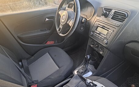 Volkswagen Polo VI (EU Market), 2011 год, 349 000 рублей, 4 фотография