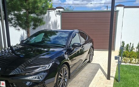 Toyota Camry, 2024 год, 3 500 000 рублей, 2 фотография