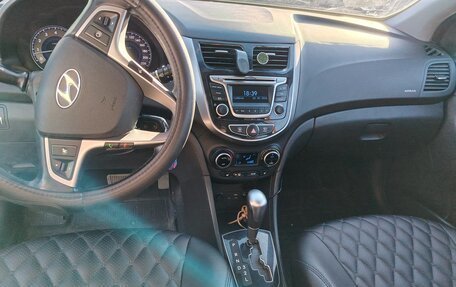 Hyundai Solaris II рестайлинг, 2016 год, 1 500 000 рублей, 11 фотография