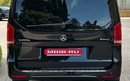 Mercedes-Benz V-Класс, 2017 год, 4 700 000 рублей, 2 фотография
