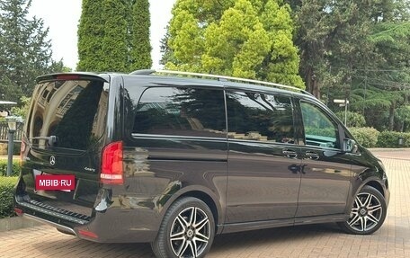 Mercedes-Benz V-Класс, 2017 год, 4 700 000 рублей, 4 фотография