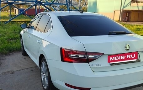 Skoda Superb III рестайлинг, 2018 год, 1 799 000 рублей, 5 фотография