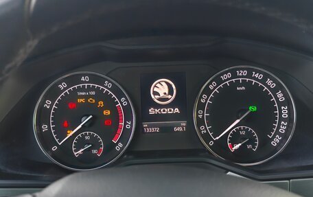 Skoda Superb III рестайлинг, 2018 год, 1 799 000 рублей, 10 фотография