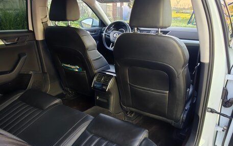 Skoda Superb III рестайлинг, 2018 год, 1 799 000 рублей, 7 фотография