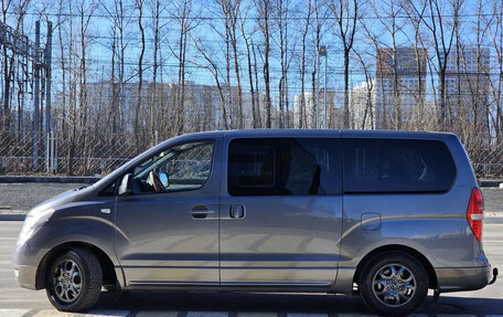 Hyundai H-1 II рестайлинг, 2010 год, 1 390 000 рублей, 8 фотография