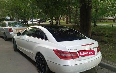Mercedes-Benz E-Класс, 2012 год, 1 980 000 рублей, 4 фотография
