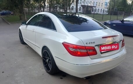 Mercedes-Benz E-Класс, 2012 год, 1 980 000 рублей, 12 фотография