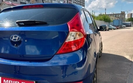Hyundai Solaris II рестайлинг, 2012 год, 820 000 рублей, 5 фотография