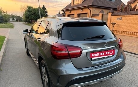 Mercedes-Benz GLA, 2019 год, 2 400 000 рублей, 4 фотография