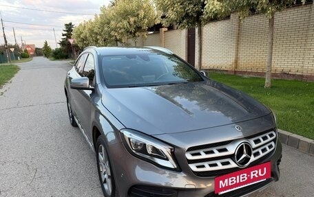 Mercedes-Benz GLA, 2019 год, 2 400 000 рублей, 3 фотография