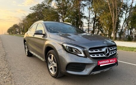 Mercedes-Benz GLA, 2019 год, 2 400 000 рублей, 20 фотография