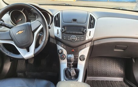 Chevrolet Cruze II, 2015 год, 670 000 рублей, 5 фотография