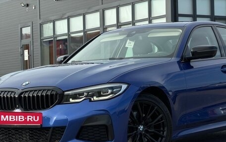 BMW 3 серия, 2021 год, 3 200 000 рублей, 3 фотография