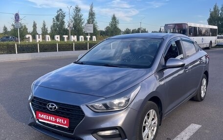Hyundai Solaris II рестайлинг, 2018 год, 1 050 000 рублей, 1 фотография