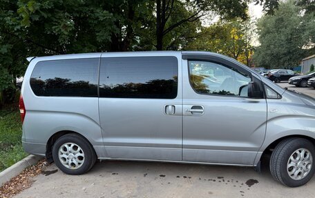 Hyundai Grand Starex Grand Starex I рестайлинг 2, 2011 год, 1 700 000 рублей, 4 фотография
