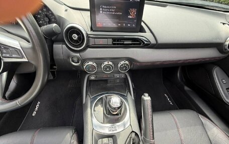 Mazda MX-5, 2017 год, 2 150 000 рублей, 15 фотография