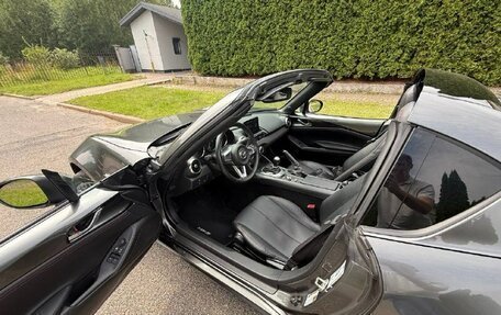 Mazda MX-5, 2017 год, 2 150 000 рублей, 18 фотография