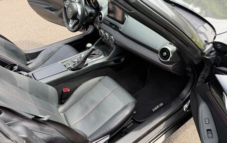 Mazda MX-5, 2017 год, 2 150 000 рублей, 22 фотография